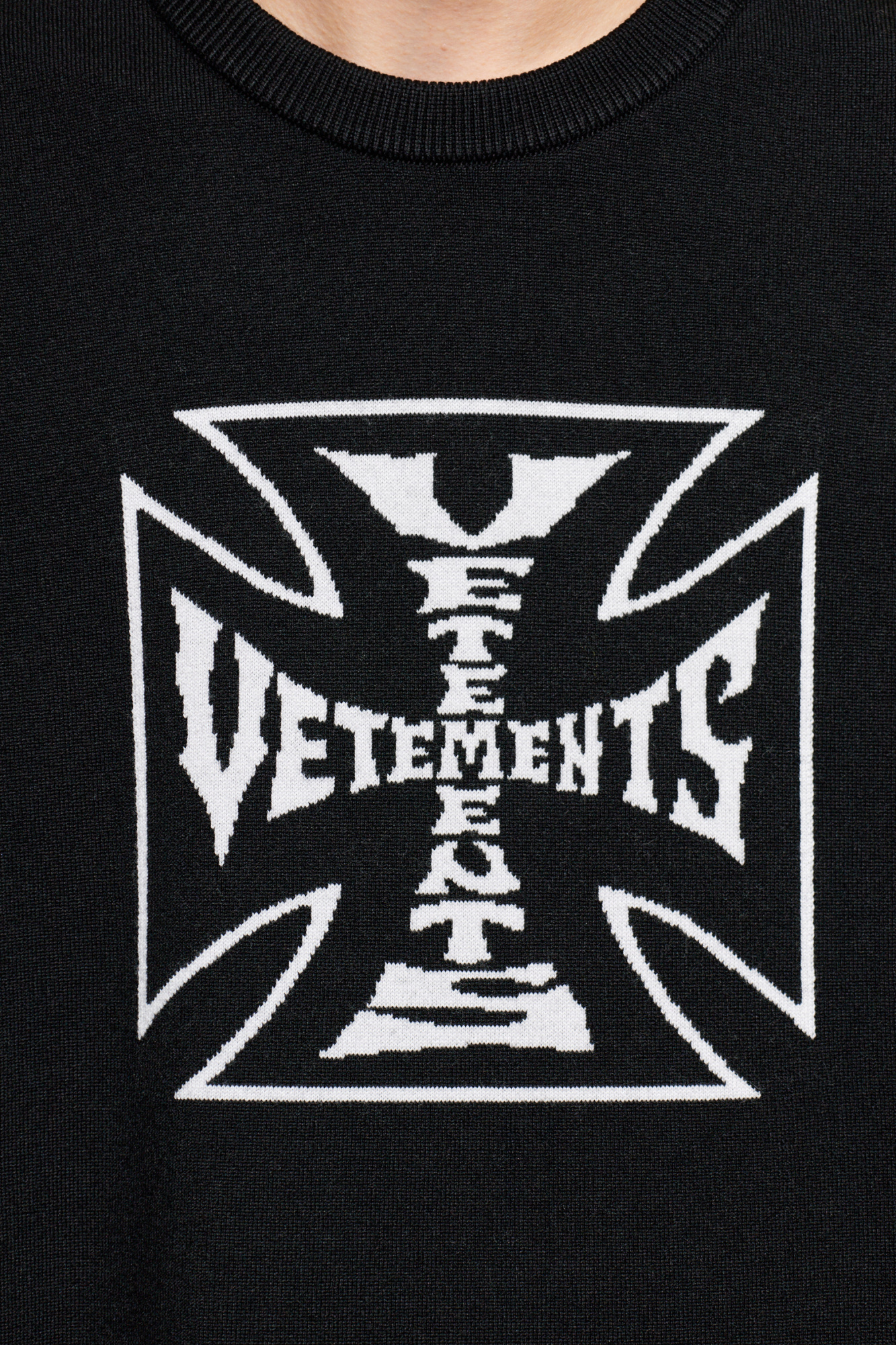 VETEMENTS Wool sweater with a crew neckline | Men's | Vitkac